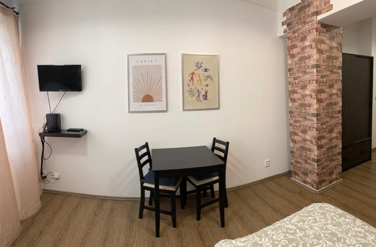 Zizkov Cosy Studio Apartments — Photos 3